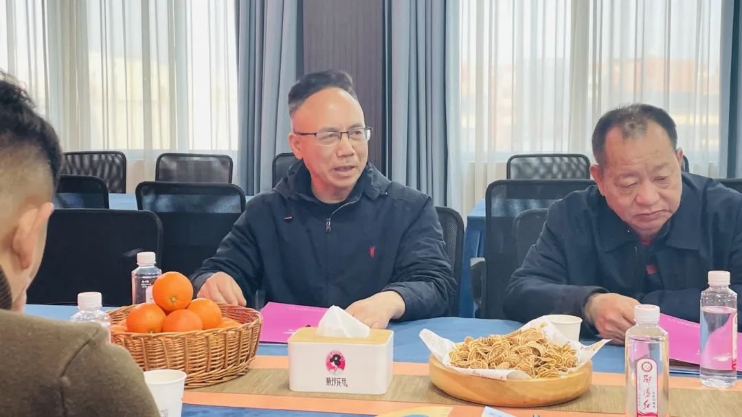 種下梧桐樹，引得鳳凰來