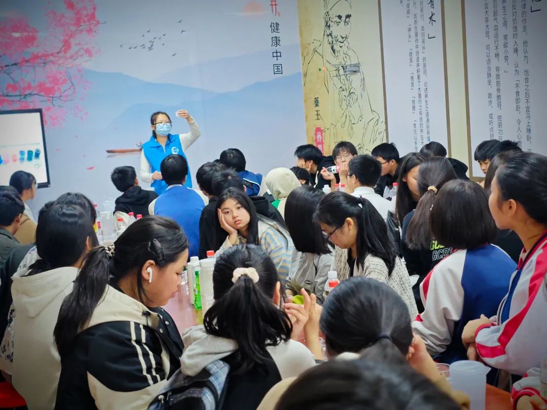 雙清區(qū)“愛(ài)心護(hù)航，助夢(mèng)成長(zhǎng)”