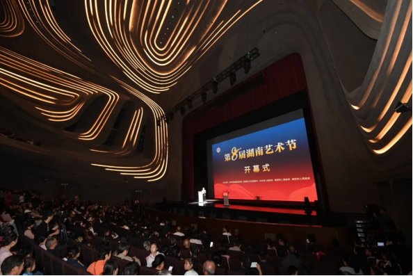 “科技+文創(chuàng)”融合產品贏贊譽
